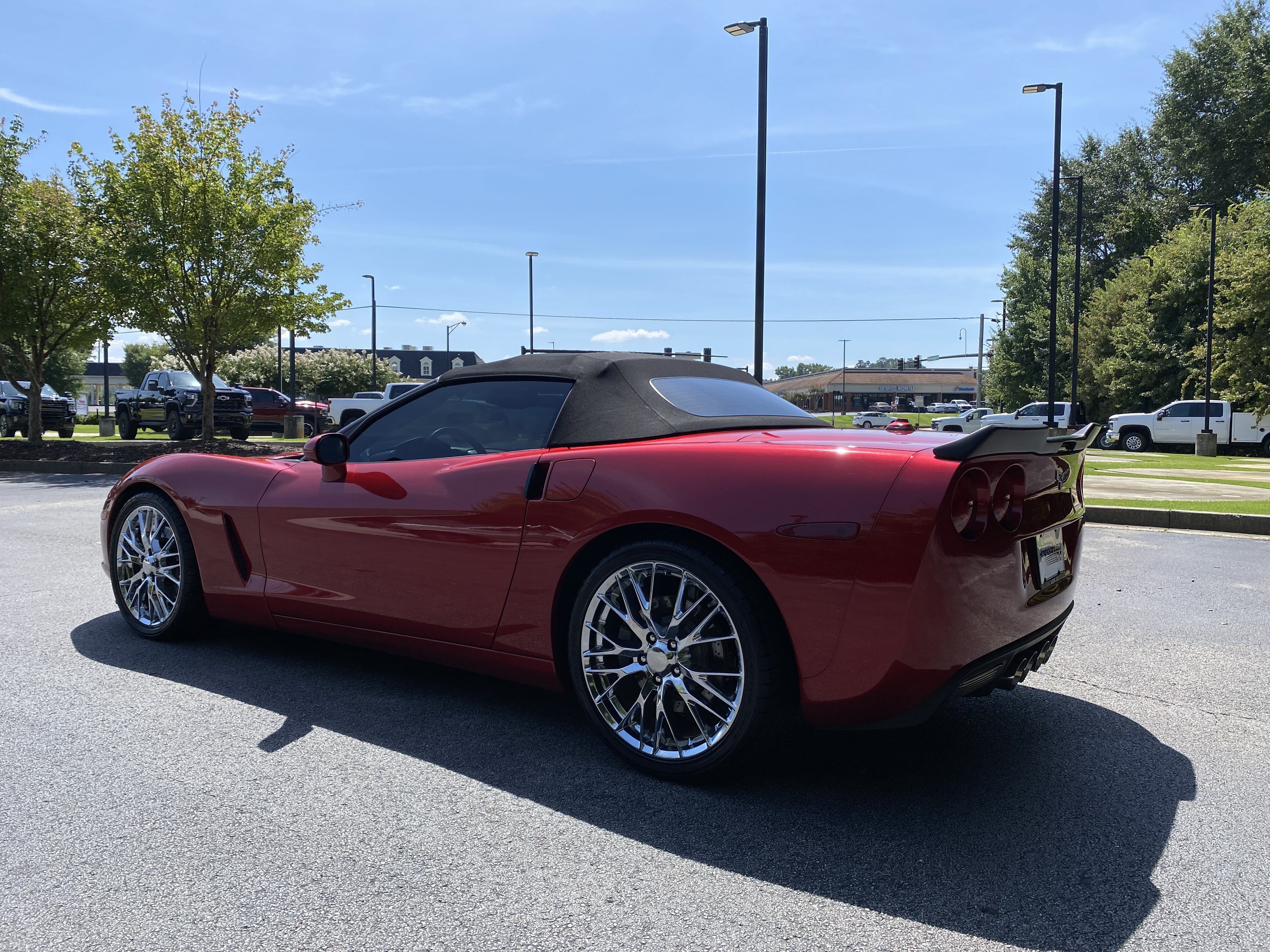 Used 2005 Chevrolet Corvette Convertible w/ Preferred Equipment Group RWD image 7