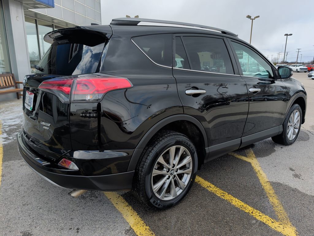 Used 2018 Toyota RAV4 Limited w/ All Weather Liner Package image 7