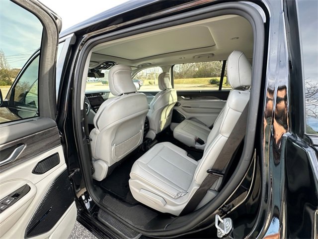 Used 2021 Jeep Grand Cherokee L Overland w/ Luxury Tech Group IV image 19