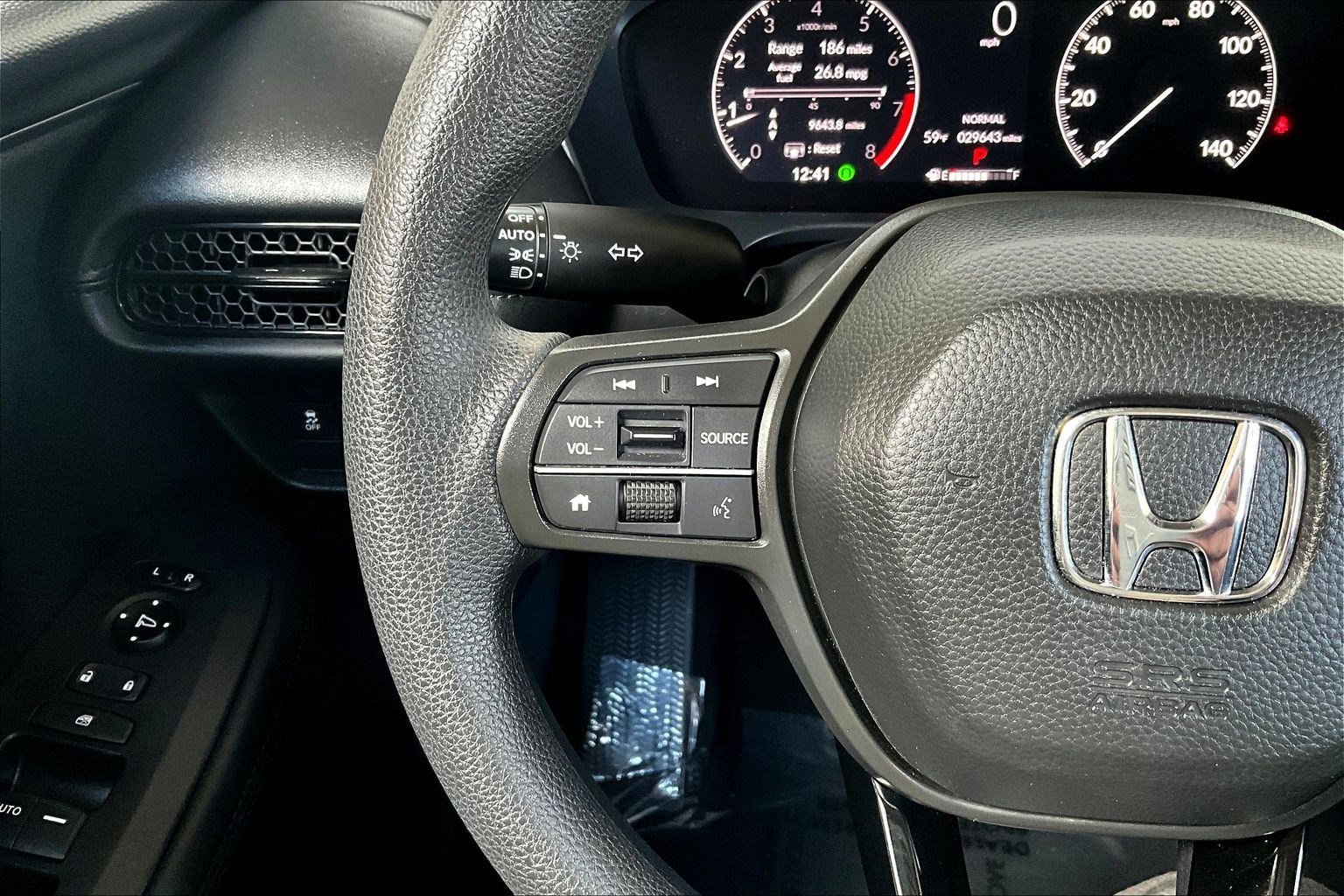 Used 2023 Honda HR-V LX image 11