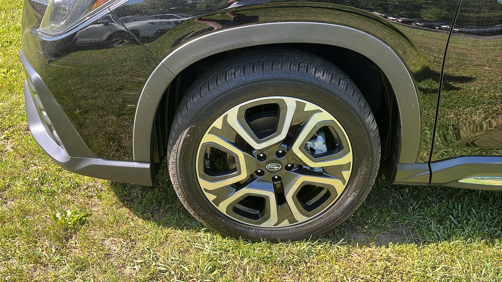 Certified 2023 Subaru Ascent Limited AWD/4WD image 10