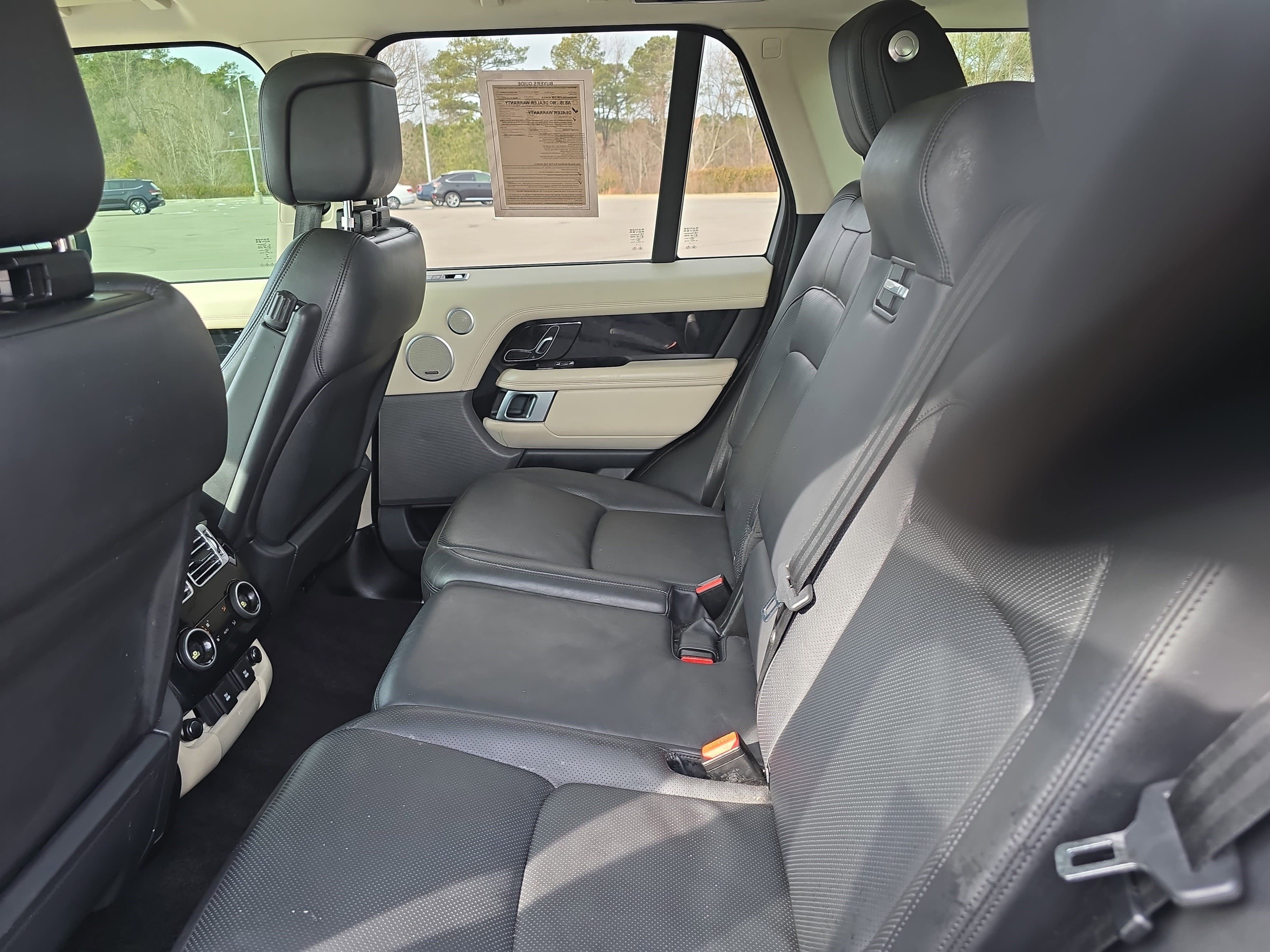 Used 2020 Land Rover Range Rover HSE image 13