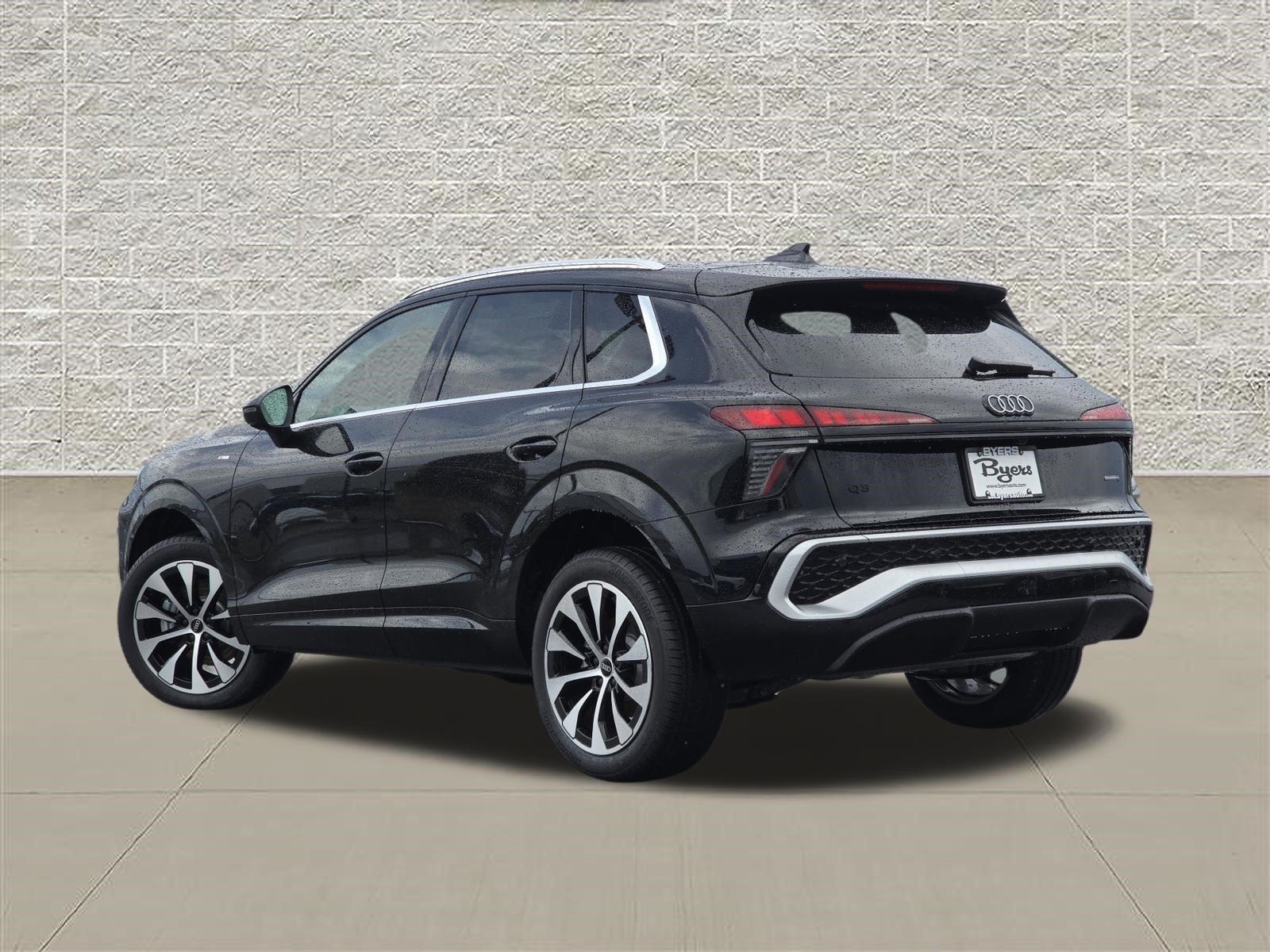 New 2026 Audi Q3 quattro 2.0T AWD/4WD image 5