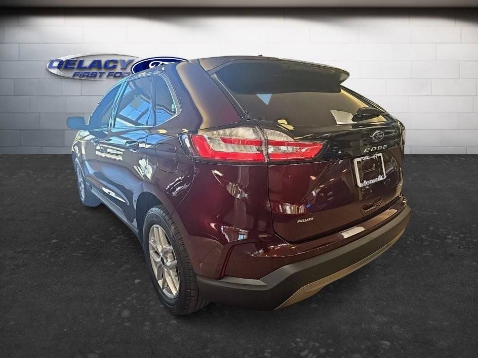Used 2023 Ford Edge SEL AWD/4WD image 4
