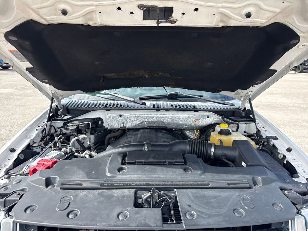 Used 2017 Ford Expedition Platinum RWD image 31