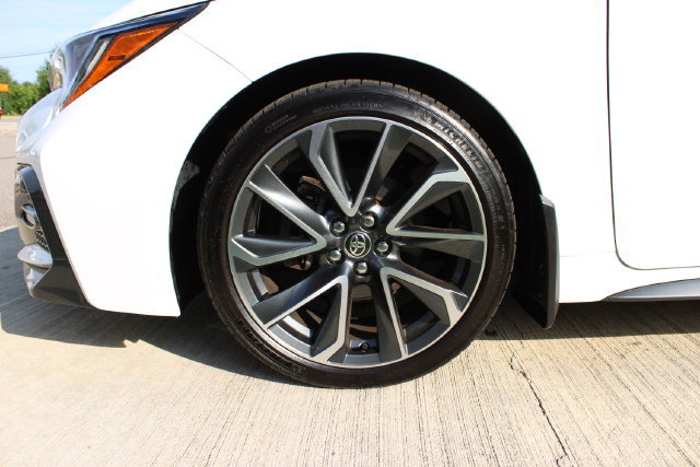 Used 2022 Toyota Corolla SE w/ SE Premium Package FWD image 24