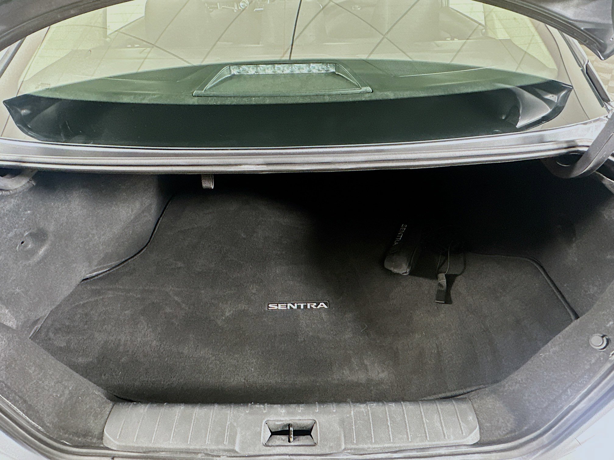 Used 2020 Nissan Sentra SV w/ Electronics Package FWD image 27