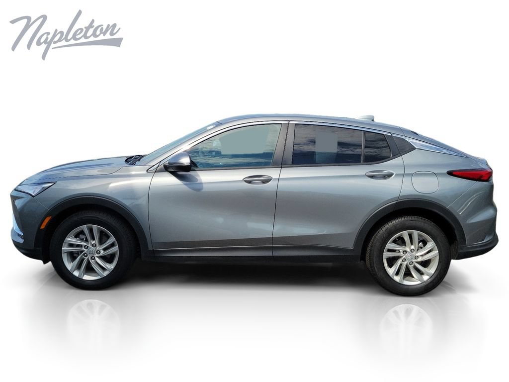 Used 2025 Buick Envista Preferred FWD image 2