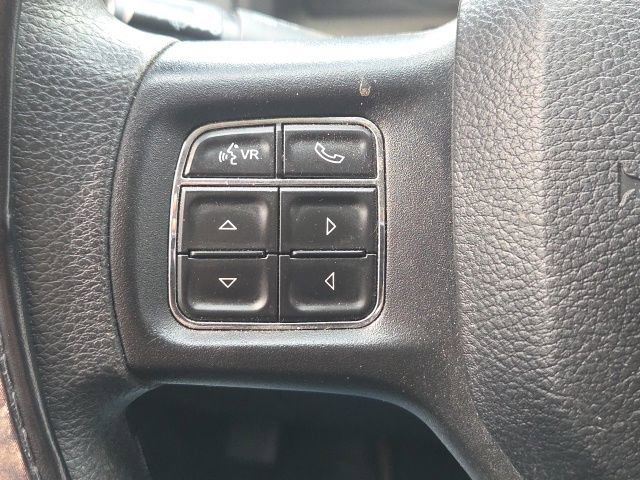 Used 2018 RAM 1500 Classic SLT AWD/4WD image 31