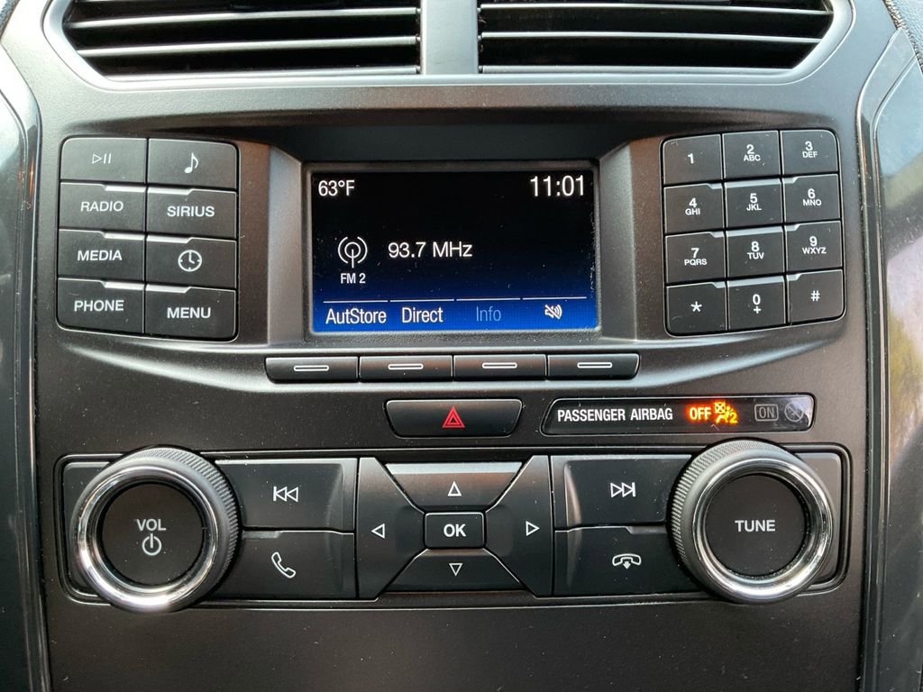 Used 2018 Ford Explorer XLT image 20