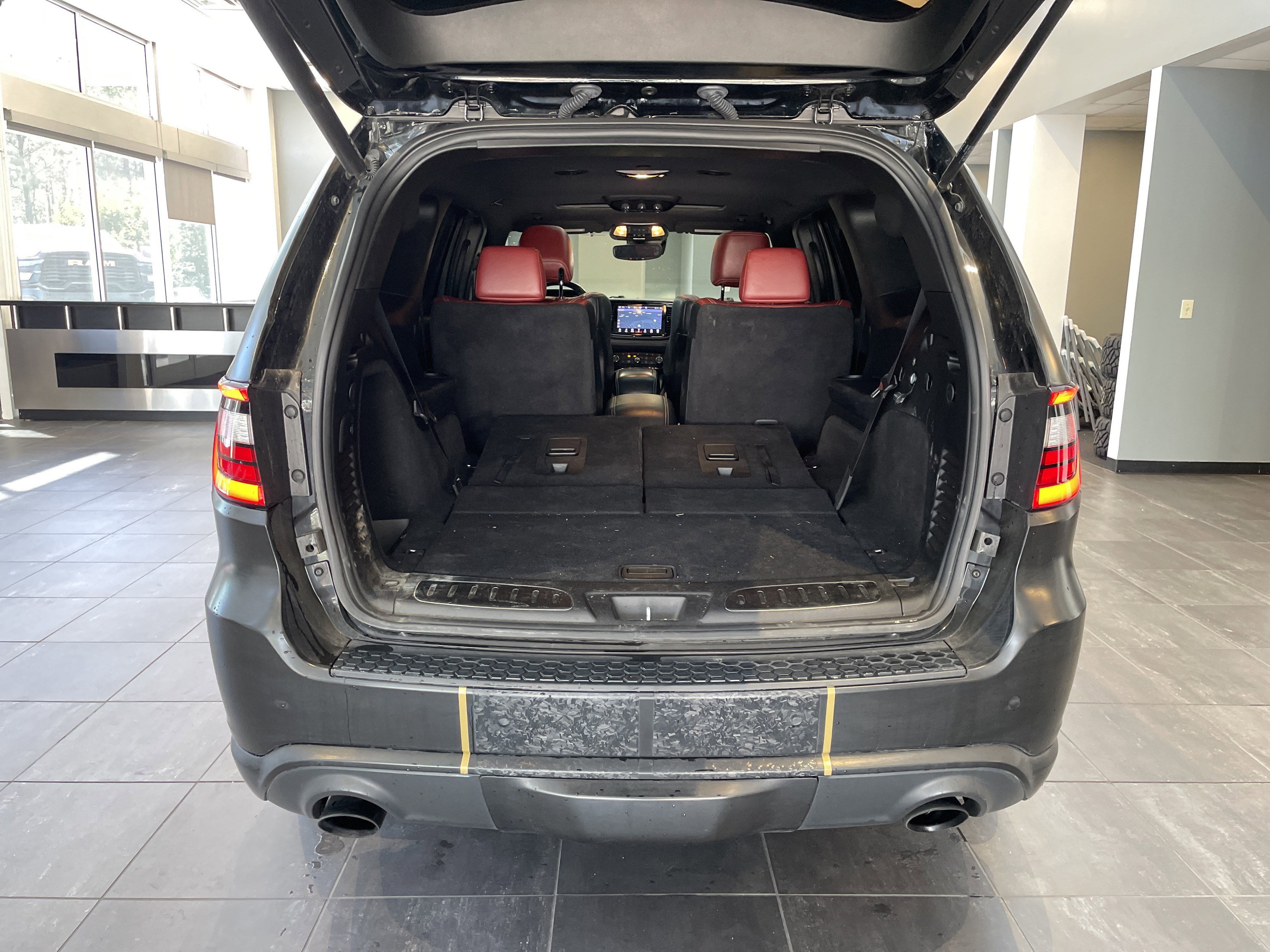 Used 2021 Dodge Durango SRT Hellcat w/ Technology Group AWD/4WD image 42
