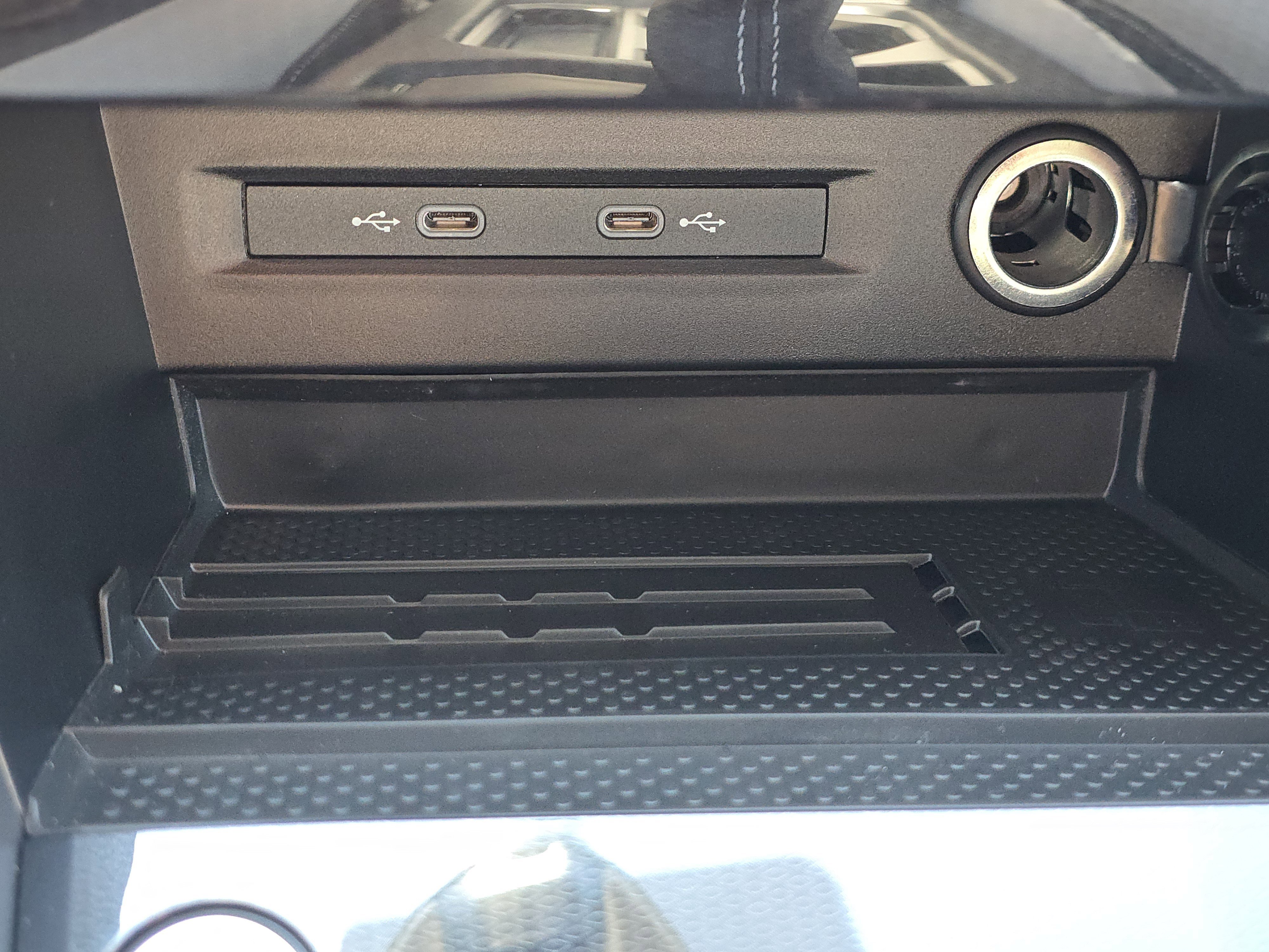 New 2025 Volkswagen Taos SE image 25