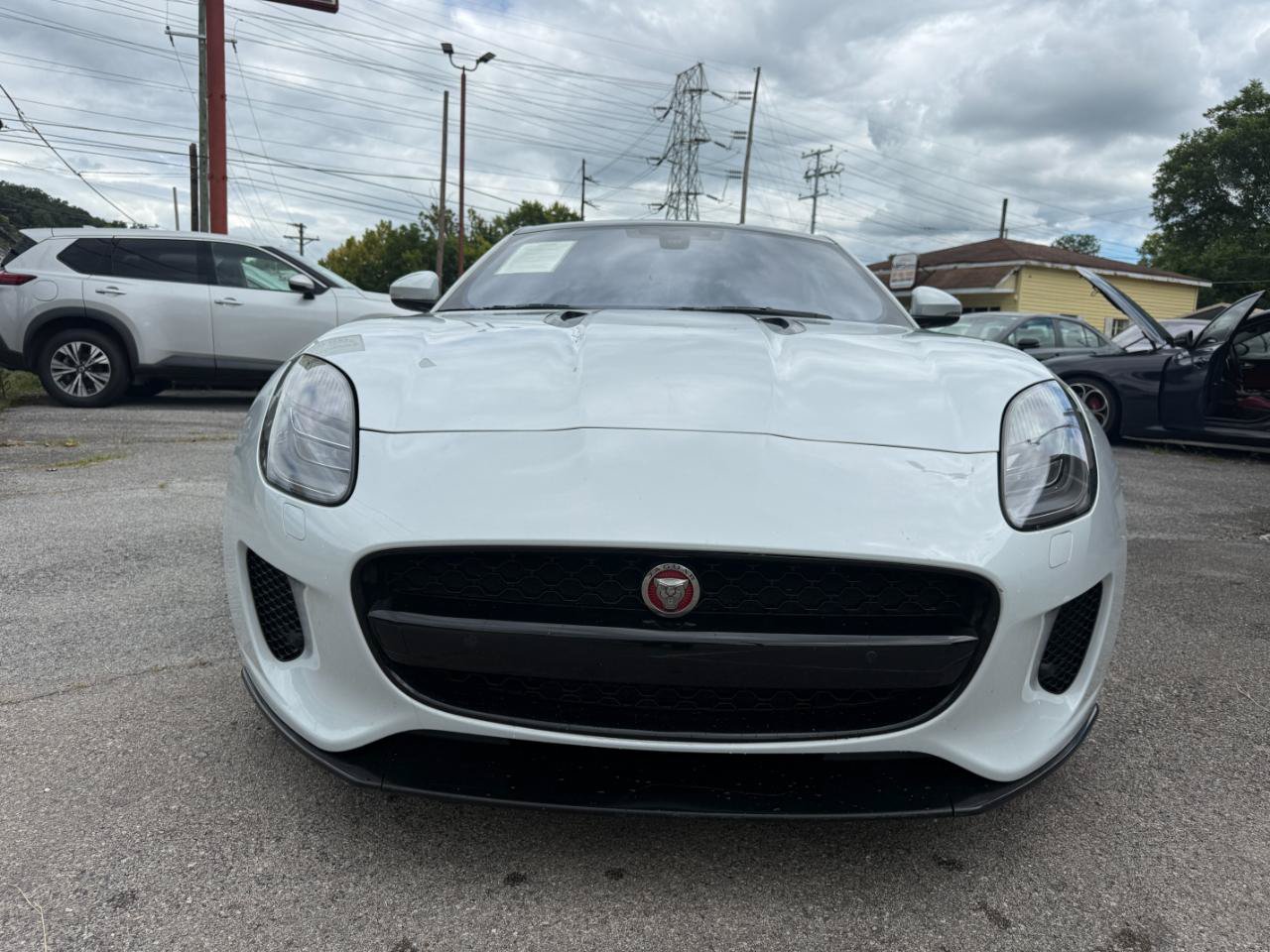 Used 2018 Jaguar F-TYPE Coupe RWD image 4