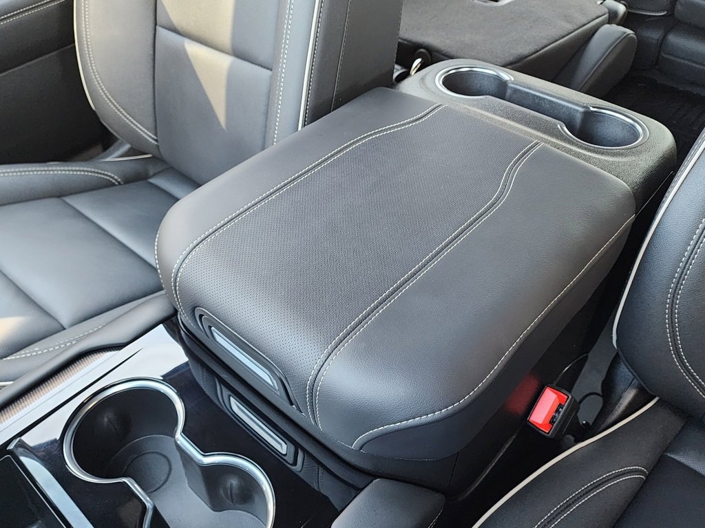 New 2026 GMC Yukon XL Elevation image 34