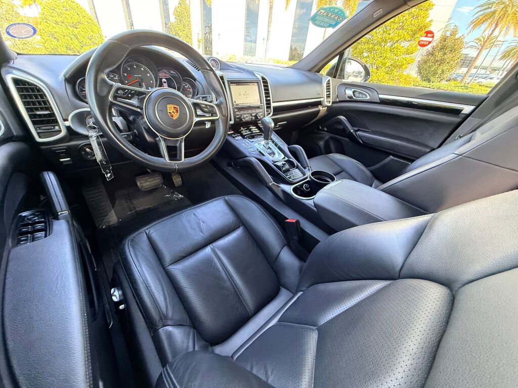 Used 2016 Porsche Cayenne image 20