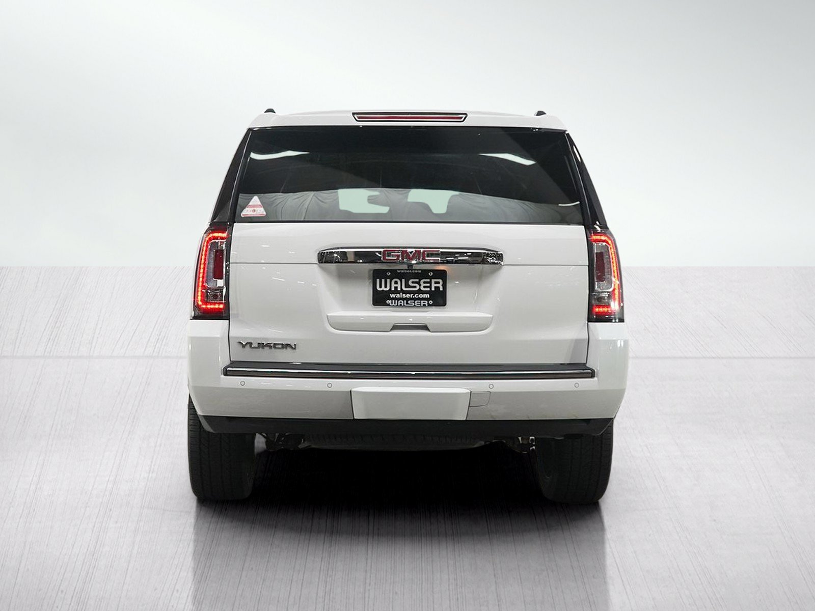 Used 2015 GMC Yukon Denali AWD/4WD image 4