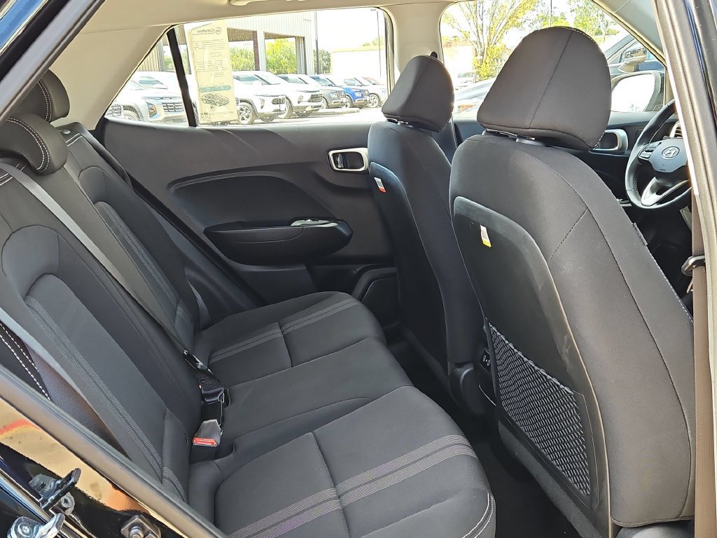 Used 2026 Hyundai Venue SEL FWD image 27