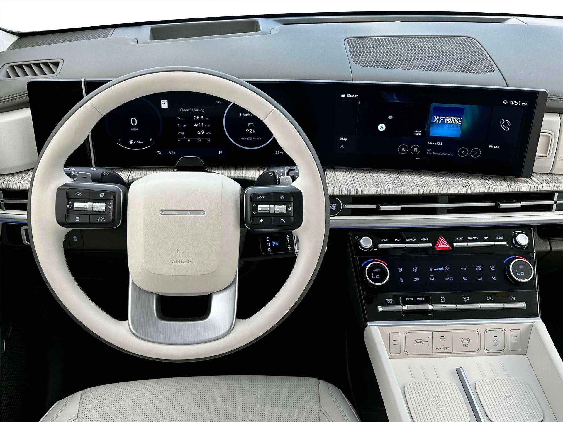 New 2025 Hyundai Santa Fe Calligraphy FWD image 17