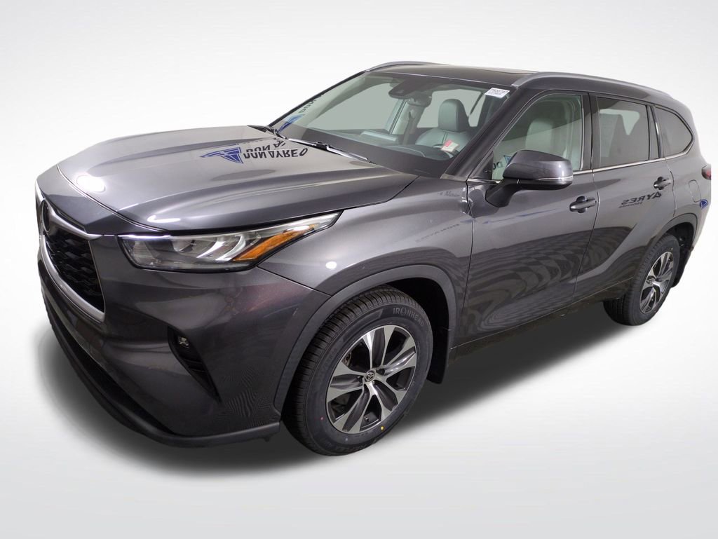 Used 2020 Toyota Highlander XLE