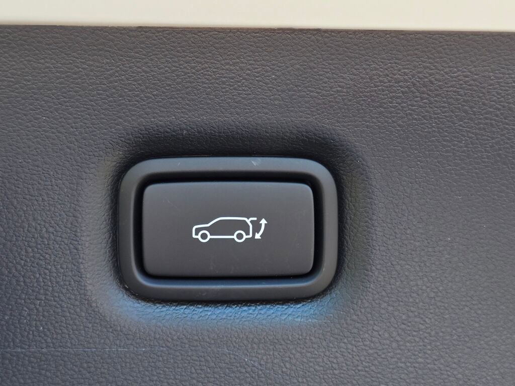 New 2025 Hyundai Ioniq 5 XRT image 17