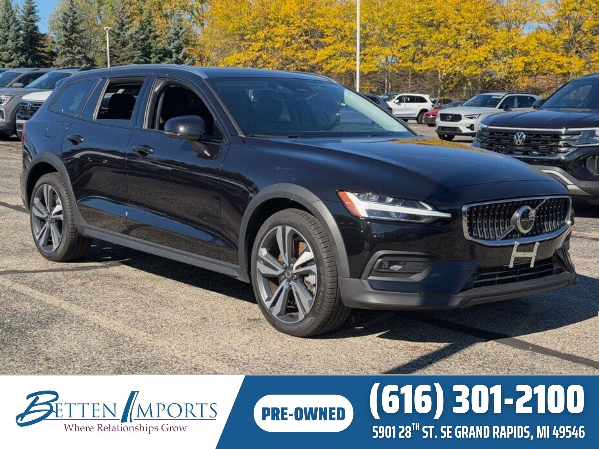 Used 2025 Volvo V60 B5 Cross Country Plus