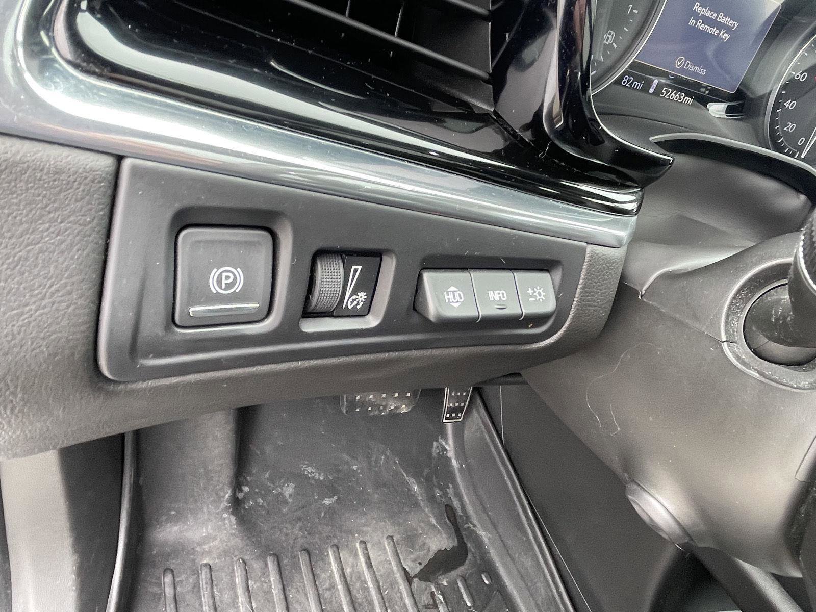 Used 2020 Cadillac XT6 Premium Luxury AWD/4WD image 12