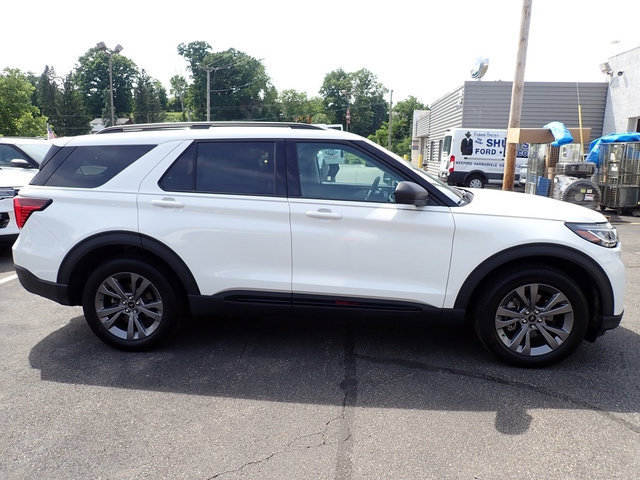 New 2026 Ford Explorer Active w/ Active Comfort Package AWD/4WD image 8