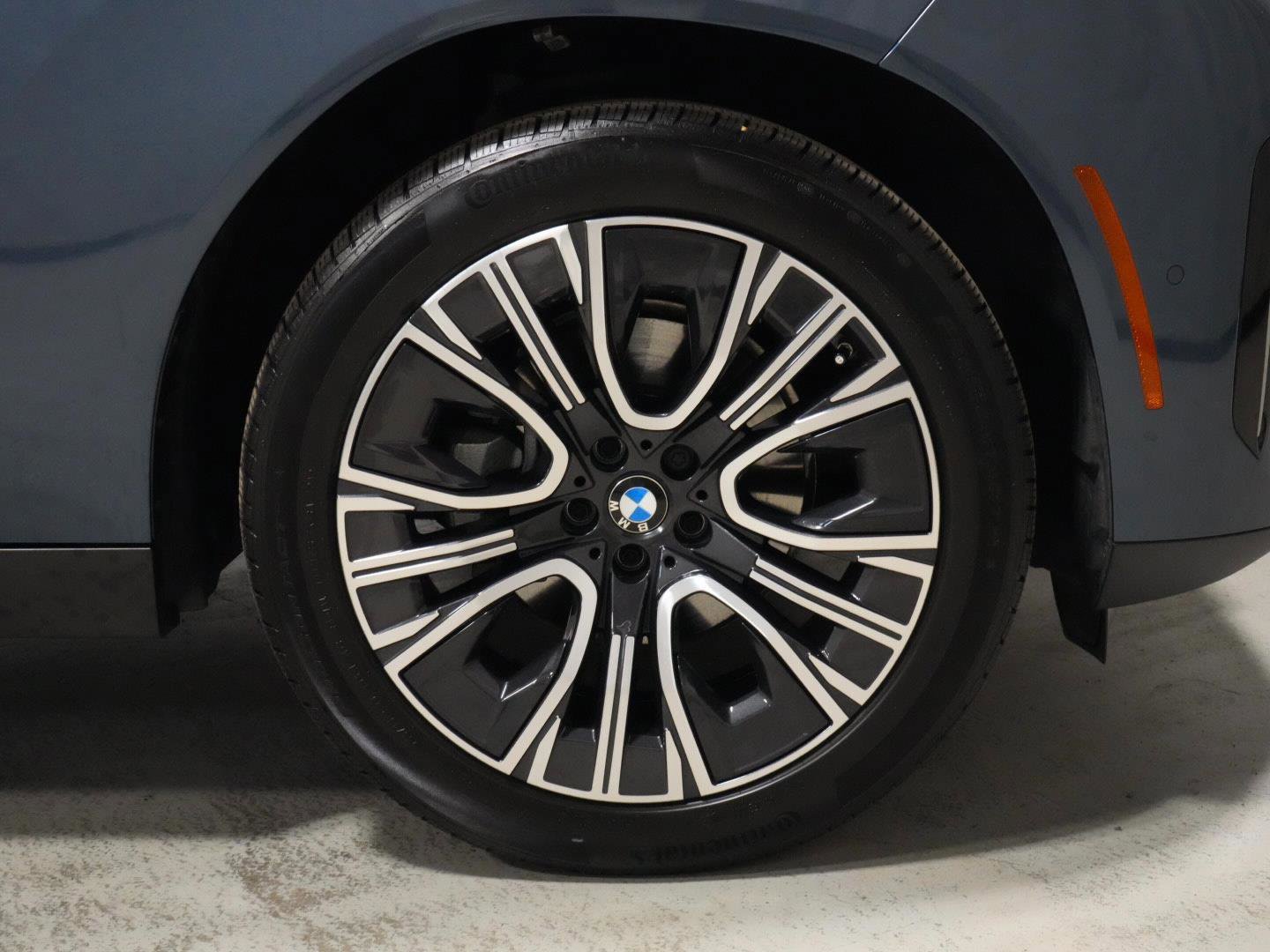 Certified 2025 BMW X3 xDrive30 w/ Convenience Package AWD/4WD image 38