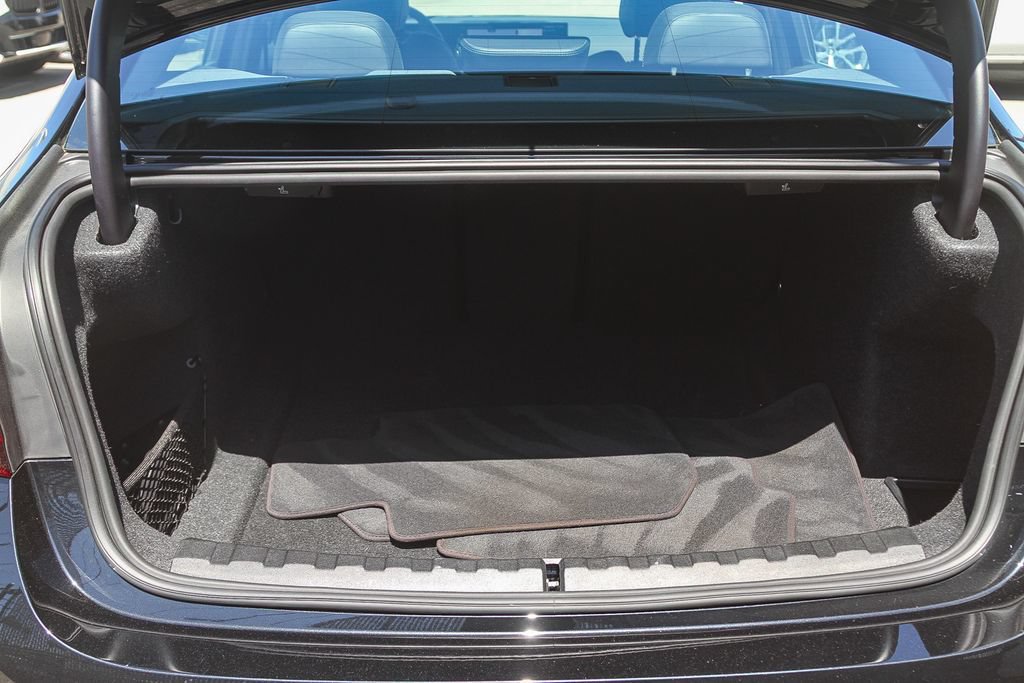 Used 2025 BMW 330i Sedan RWD image 22