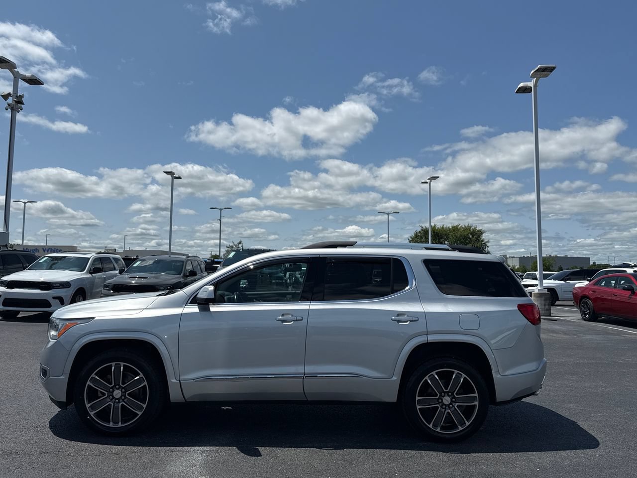 Used 2018 GMC Acadia Denali w/ LPO, Cargo Package FWD image 6