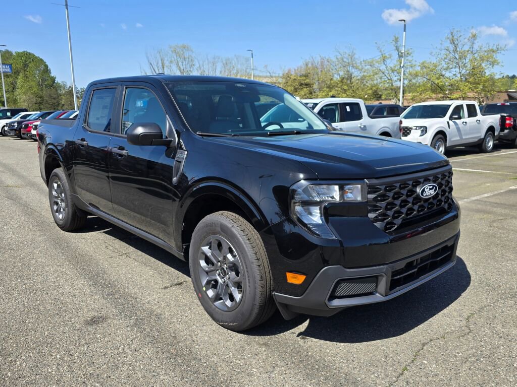 New 2026 Ford Maverick XLT AWD/4WD image 3