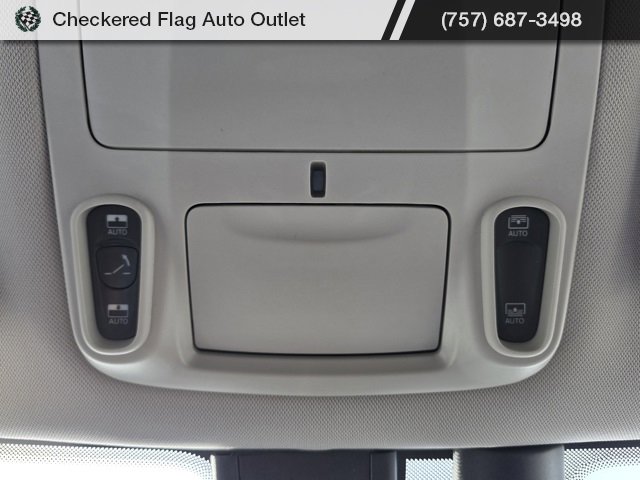 Used 2018 Chrysler Pacifica Limited image 24