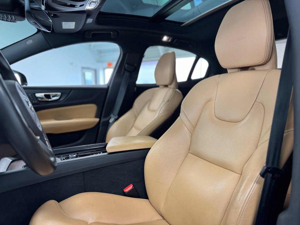 Used 2020 Volvo S60 T6 Inscription image 14