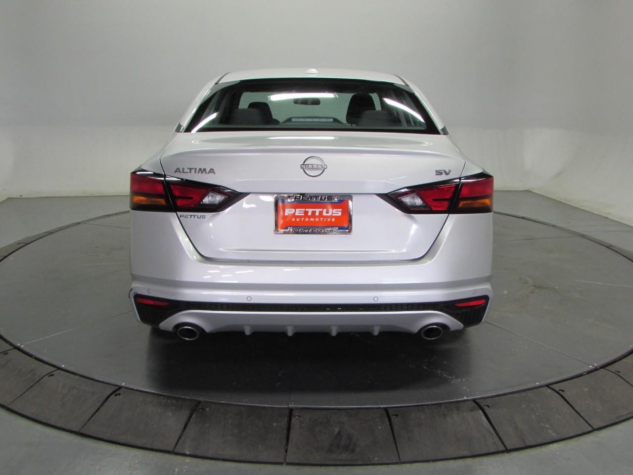 Used 2024 Nissan Altima 2.5 SV w/ SV Premium Package FWD image 6