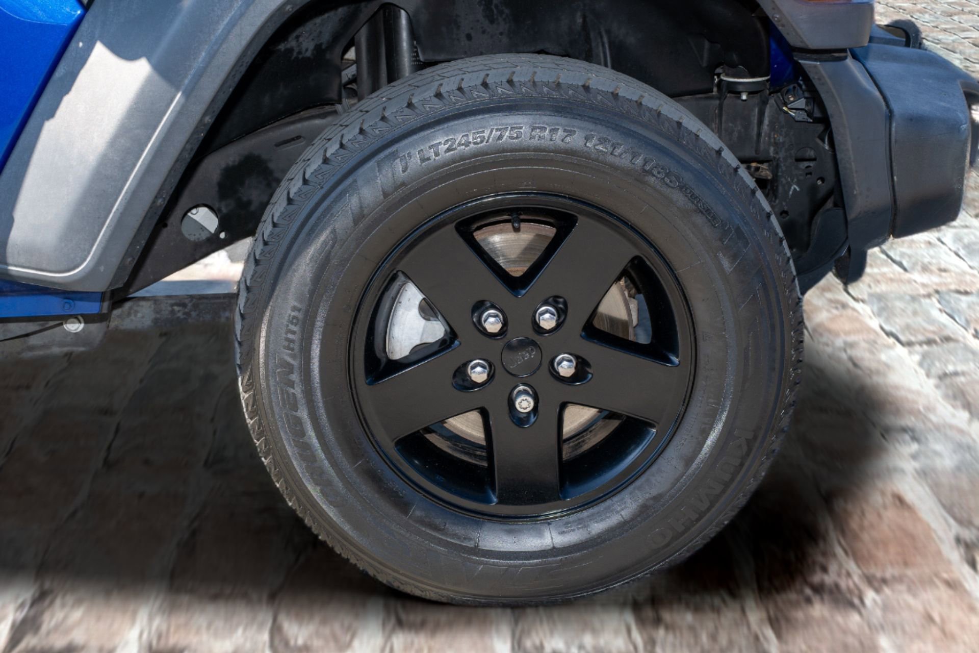 Used 2018 Jeep Wrangler Unlimited Sport image 39