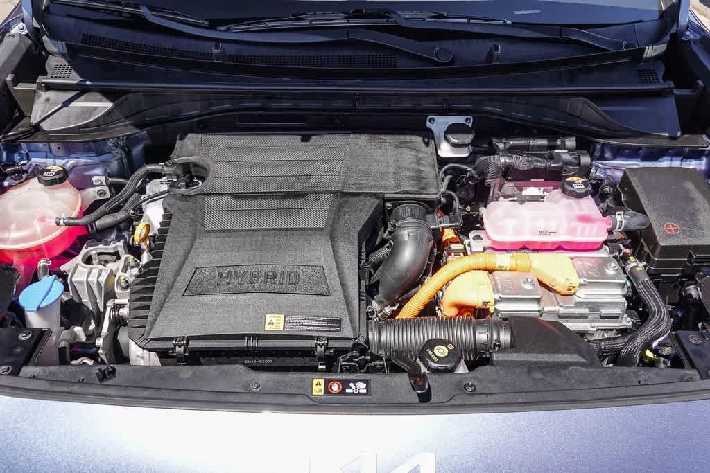 Certified 2022 Kia Niro Touring Special Edition FWD image 26
