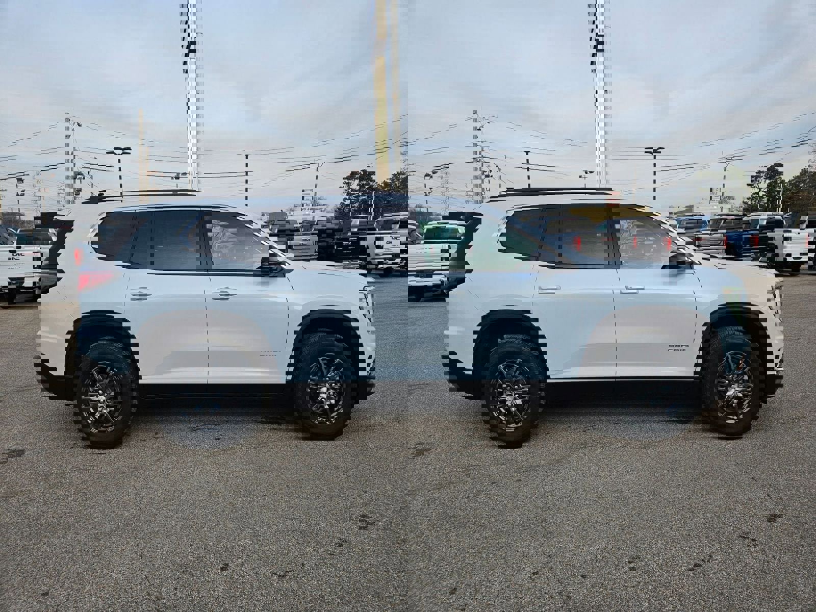 New 2026 GMC Acadia Elevation image 7