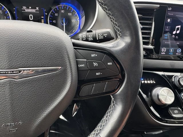 Used 2019 Chrysler Pacifica Touring Plus w/ S Appearance Package FWD image 25