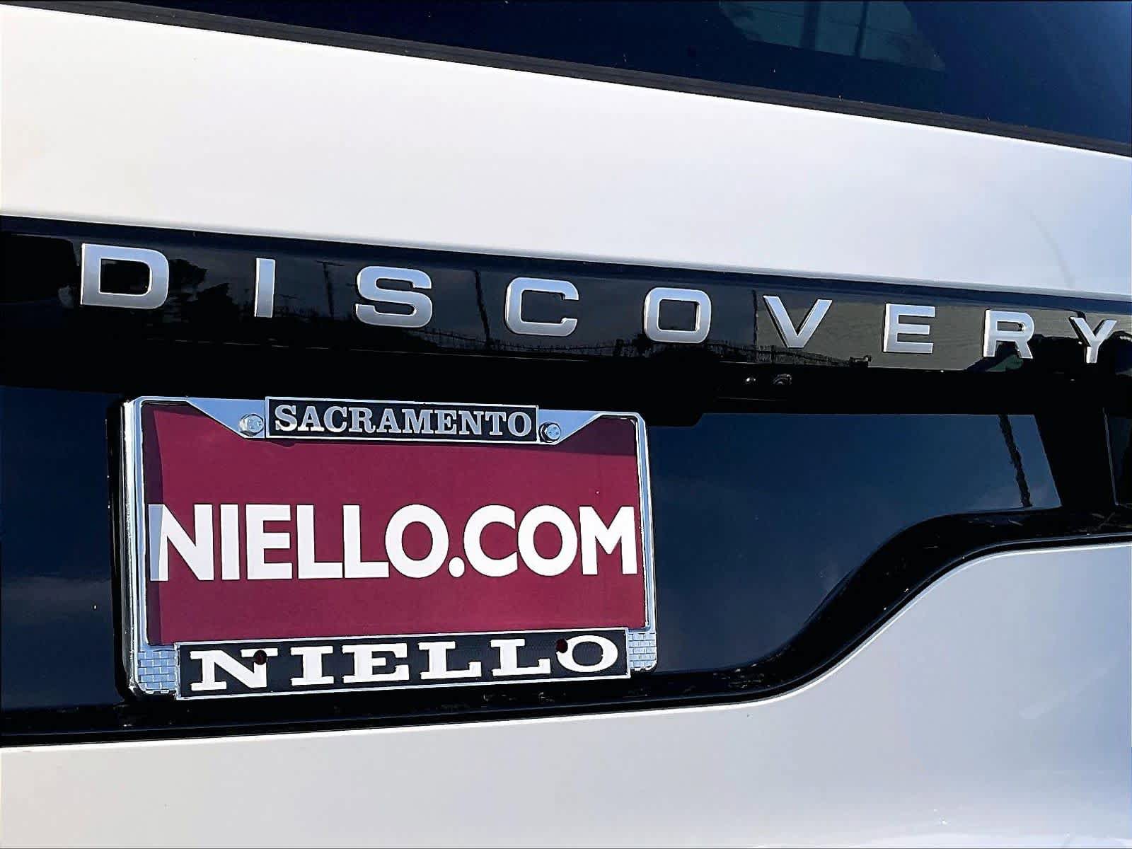 New 2026 Land Rover Discovery Limited Edition AWD/4WD image 26