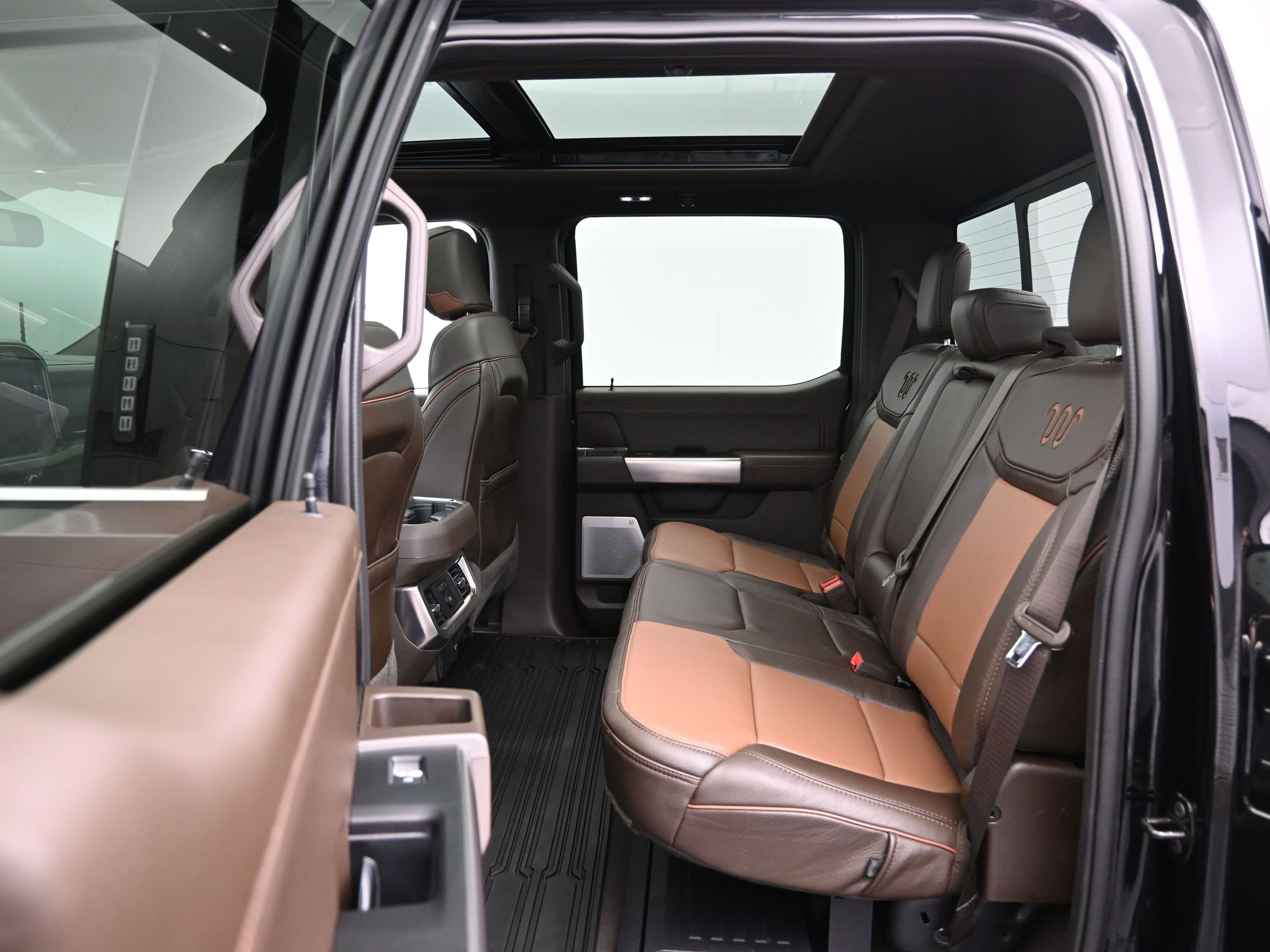 Used 2023 Ford F250 King Ranch w/ Tremor Off-Road Package AWD/4WD image 11