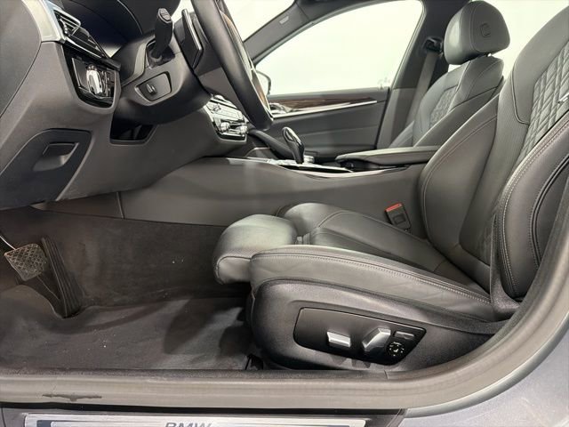 Certified 2023 BMW 530i xDrive w/ Premium Package image 14