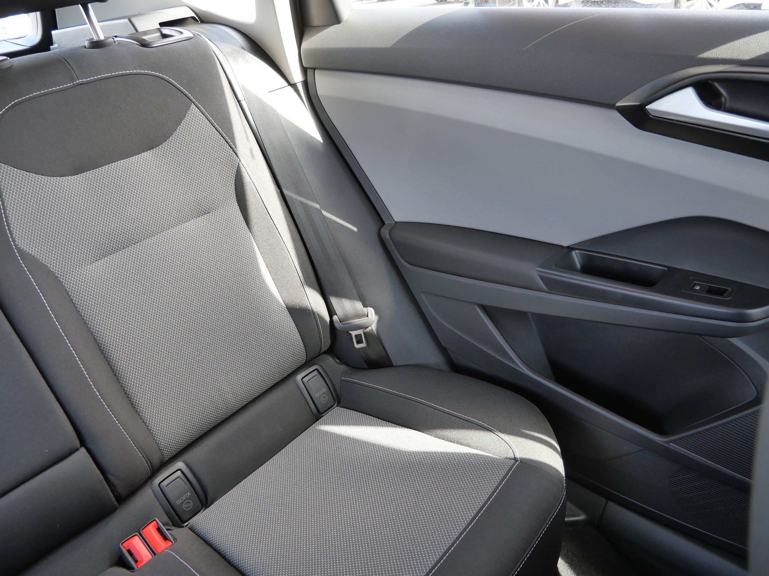 Used 2023 Volkswagen Taos S image 14