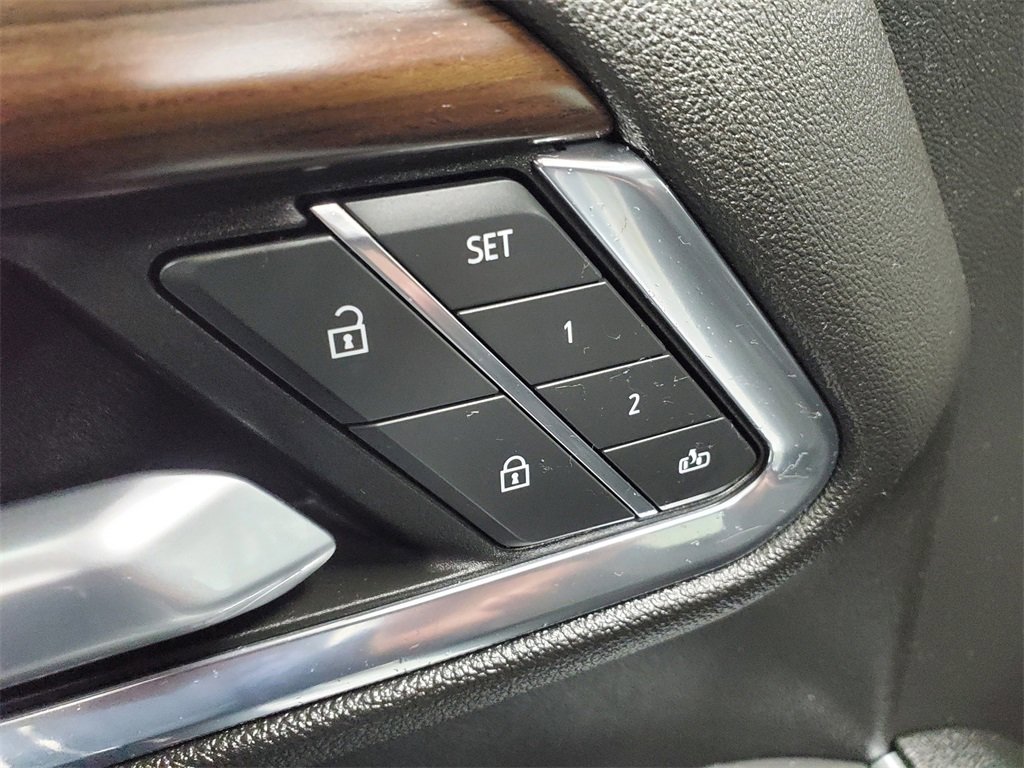 Used 2023 GMC Sierra 1500 SLT w/ SLT Convenience Package image 9