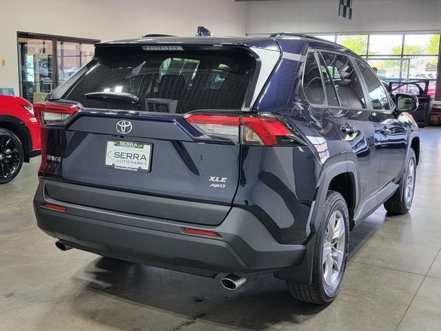 Used 2023 Toyota RAV4 XLE AWD/4WD image 5