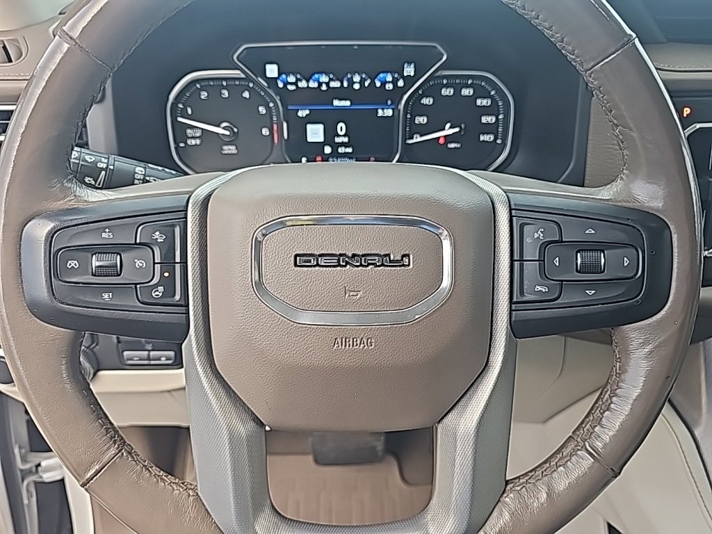 Used 2021 GMC Yukon XL Denali w/ Denali Premium Package image 21