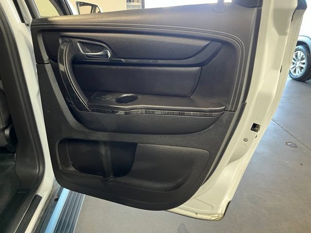 Used 2017 GMC Acadia Limited SLT FWD image 16