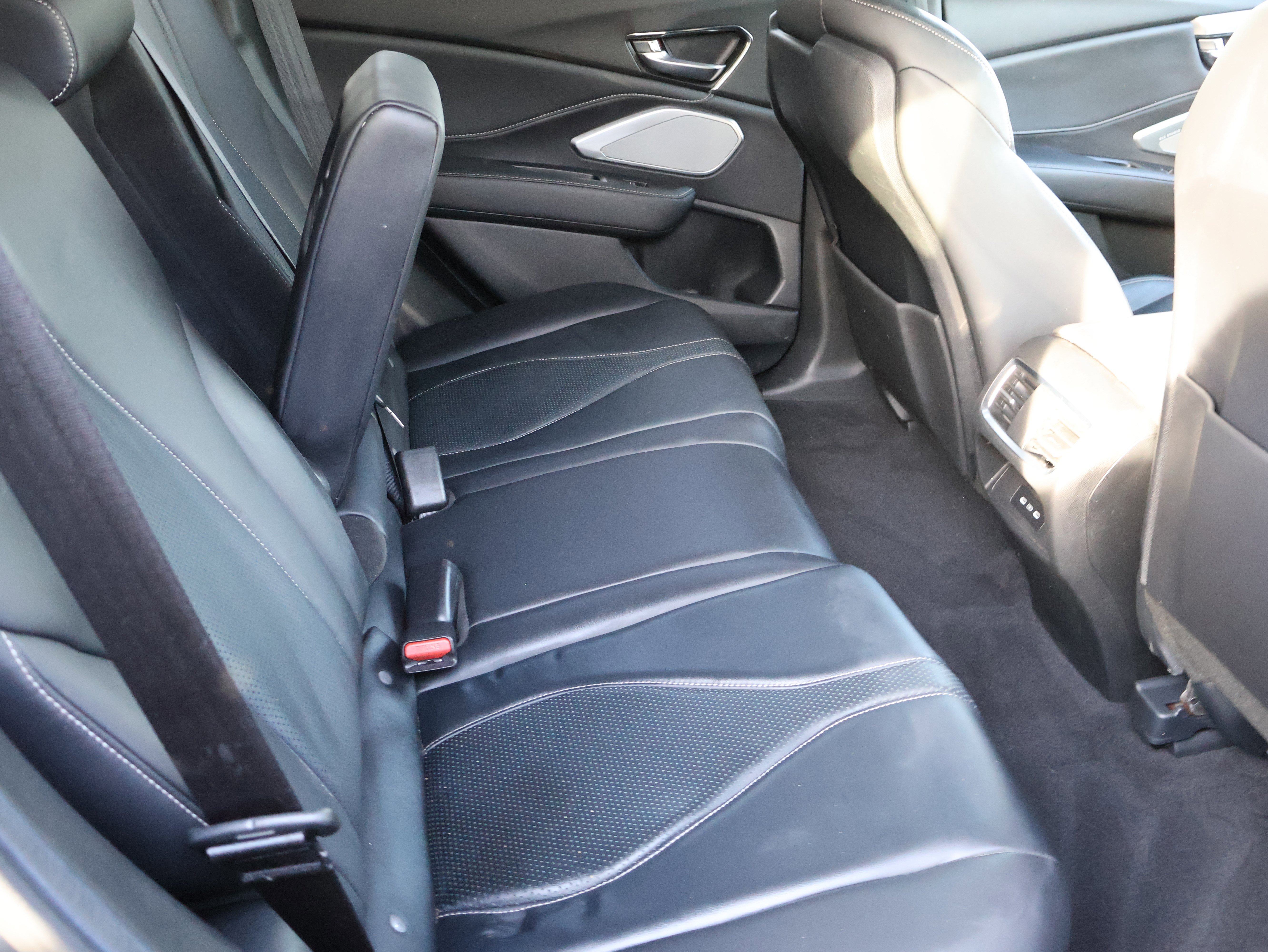 Used 2024 Acura RDX SH-AWD w/ Technology Package image 11