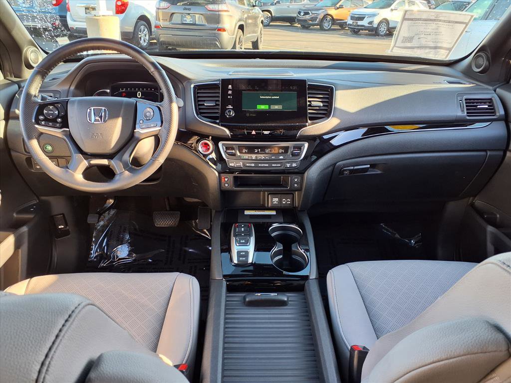 Used 2023 Honda Passport Elite image 6