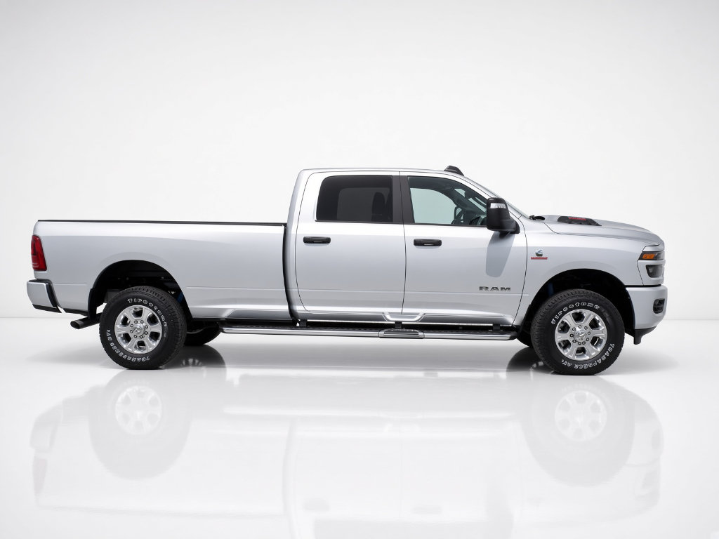 New 2026 RAM 2500 Big Horn AWD/4WD image 4
