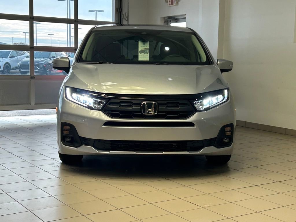 Used 2025 Honda Odyssey EX-L image 2